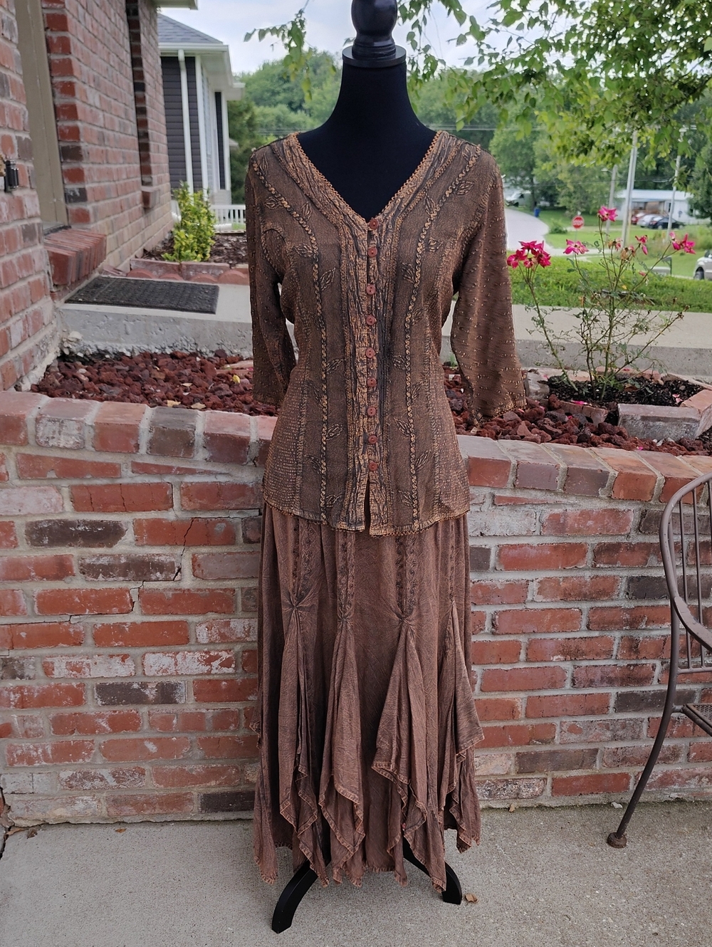 Vintage Flower Floral Embroidered Top Asymmetrical Skirt Set Renaissance Cosplay